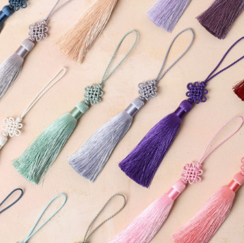 TRADITIONAL KOREAN NORIGAE HANBOK TASSEL PENDANT - COKODIVE