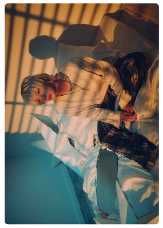 BTS JIN - HAPPY POP-UP : RUNNING WILD TO HAPPINESS OFFICIAL MD PRINTED PHOTO - COKODIVE