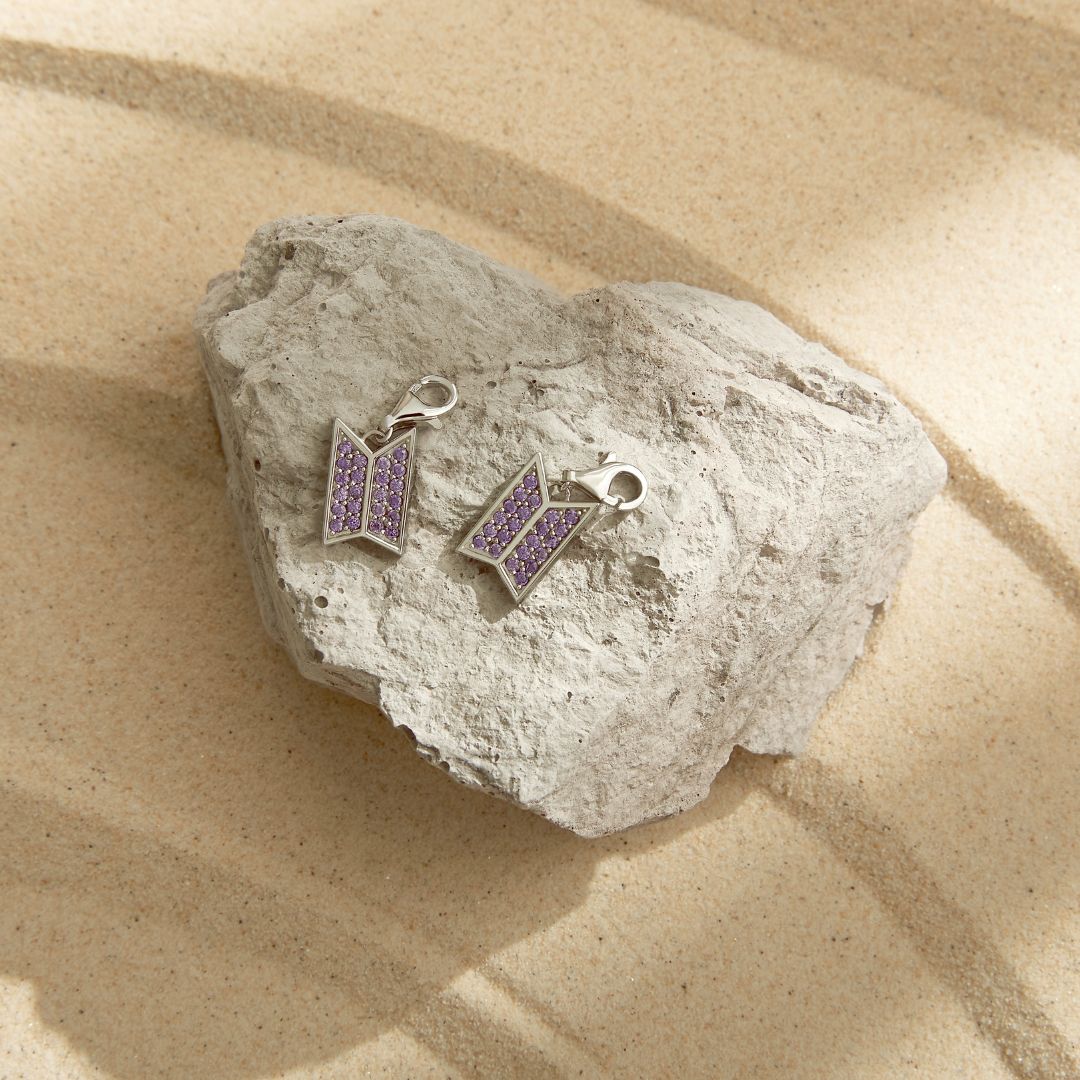 BTS - BTS X STONEHENGE MOMENT OF LIGHT CHARM - COKODIVE