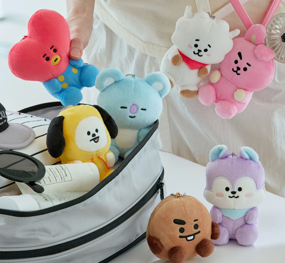 BT21 - TRAVEL MD 2WAY PLUSH HOLDER KEYRING - COKODIVE