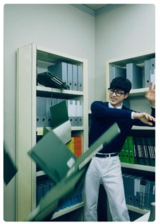 BTS JIN - HAPPY POP-UP : RUNNING WILD TO HAPPINESS OFFICIAL MD PRINTED PHOTO - COKODIVE