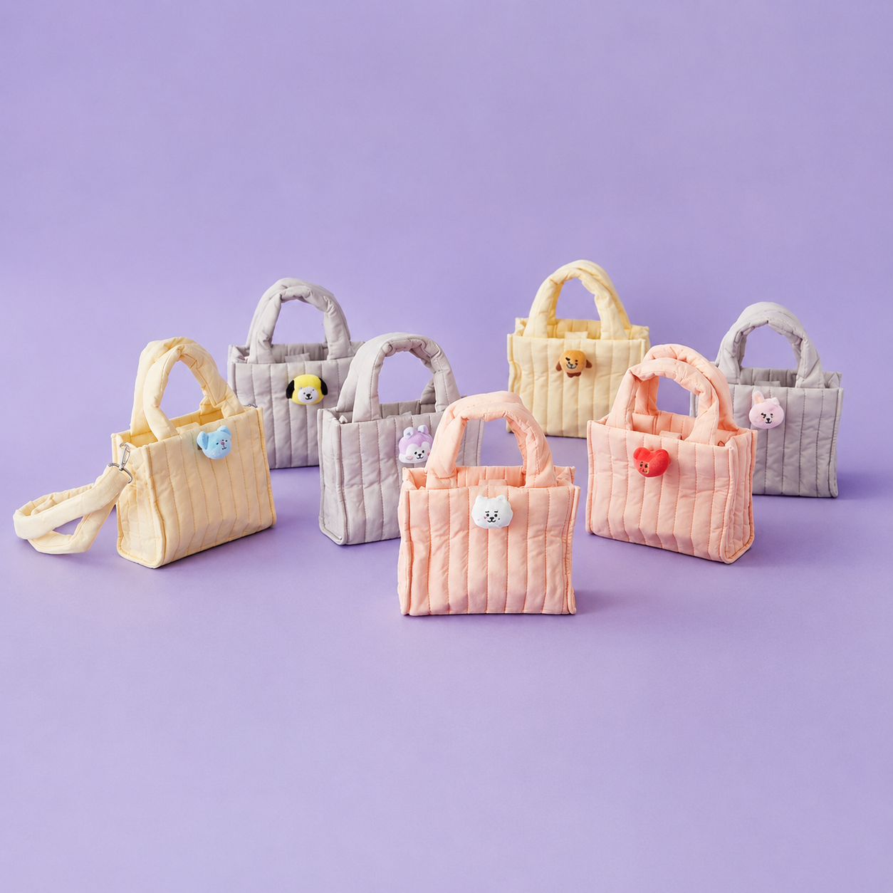 BT21 - QUILTED BAG WITH FACE PLUSH BADGE WINTED EDITION