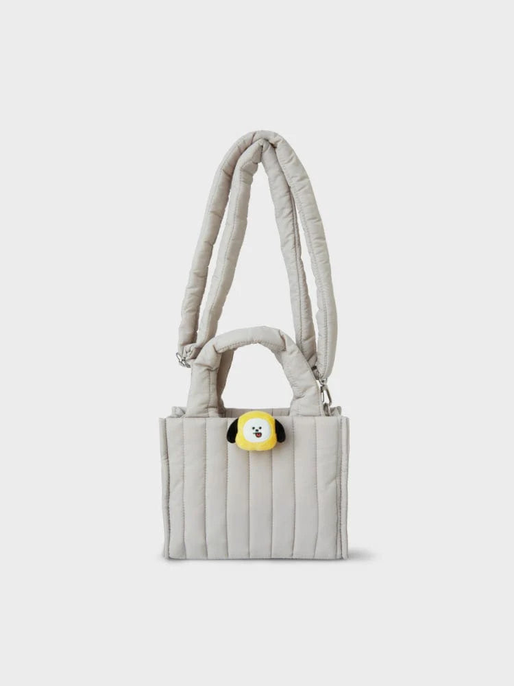 BT21 - QUILTED BAG WITH FACE PLUSH BADGE WINTED EDITION