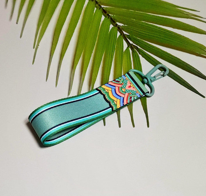 DANCHEONG STRAP KEYRING BEAD FLOWER HEAD MOTIF DANCHEONG - COKODIVE