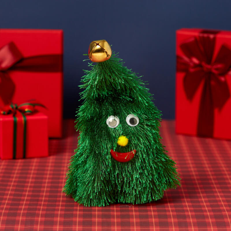 DANCING CHRISTMAS TREE 2 - COKODIVE