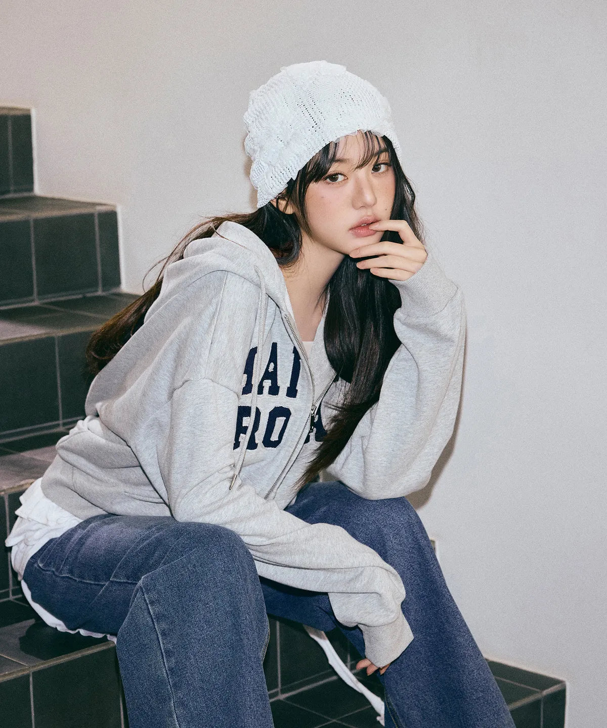 [IVE JANG WONYOUNG PICK] MAISON DE ROLA EMBROIDERY HOOD ZIP UP GRAY - COKODIVE