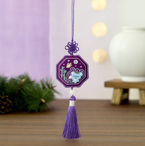 BT21 - PREMIUM K EDITION EMBROIDERED TESSLE KEYRING - COKODIVE