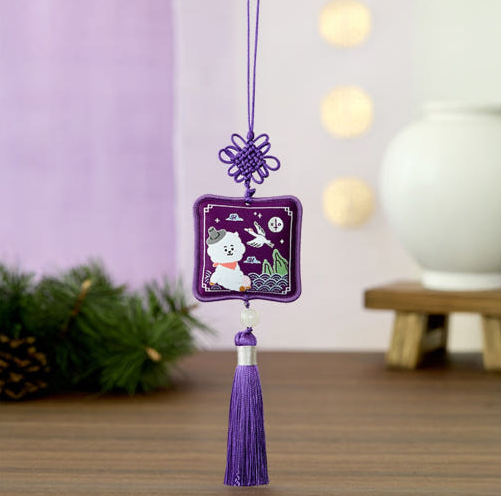 BT21 - PREMIUM K EDITION EMBROIDERED TESSLE KEYRING - COKODIVE