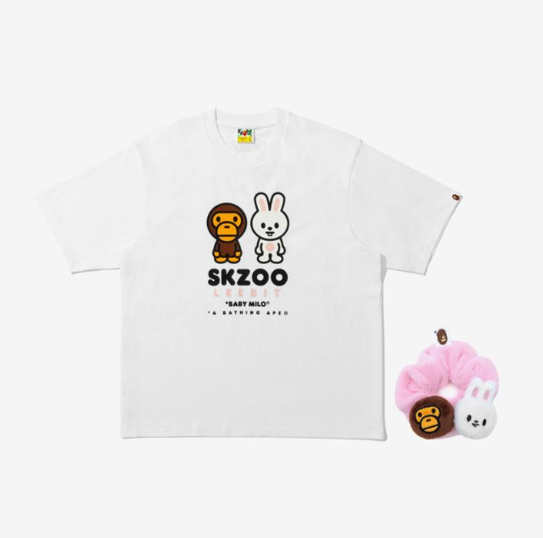 STRAY KIDS - BAPE X STRAY KIDS LEEBIT BABY MILO TEE M (LEE KNOW) + SCRUNCHIES (PINK) SET - COKODIVE