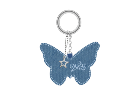 LE SSERAFIM - 2025 SEASON&#39;S GREETINGS POP UP OFFICIAL MD DIGITAL CODE CHARM - COKODIVE