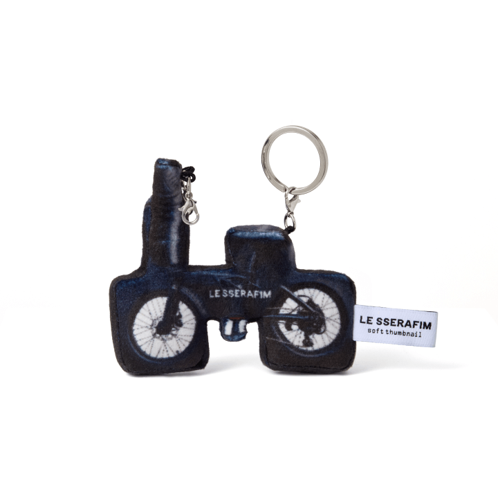 LE SSERAFIM - LE SSERAFIM x SOFT THUMBNAIL OFFICIAL MD DELIVERY BIKE KEYRING - COKODIVE