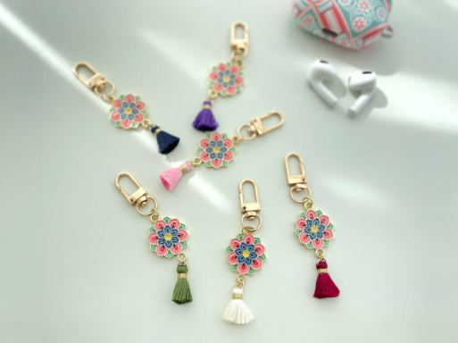 LOTUS PATTERN MINI TASSEL KEYRING - COKODIVE