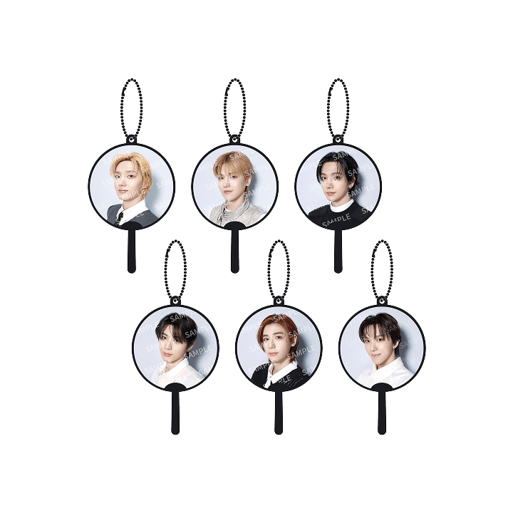 BOYNEXTDOOR - KNOCK ON VOL.2 IN ASIA OFFICIAL MD LUCKY DRAW (MINI IMAGE PICKET KEYRING) - COKODIVE