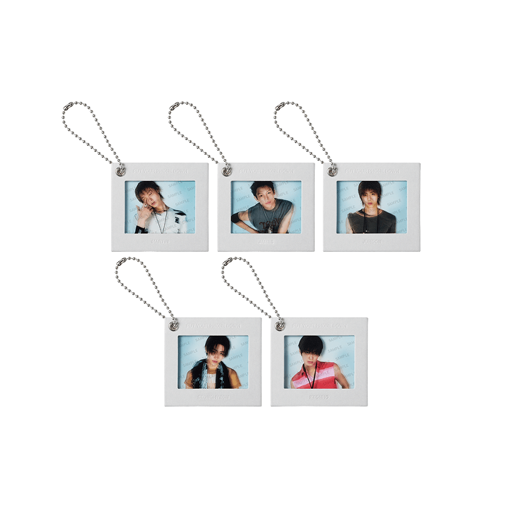CORTIS - PUT YOUR PHONE DOWN 2026 TOUR OFFICIAL MD MINI FILM PHOTO KEYRING - COKODIVE