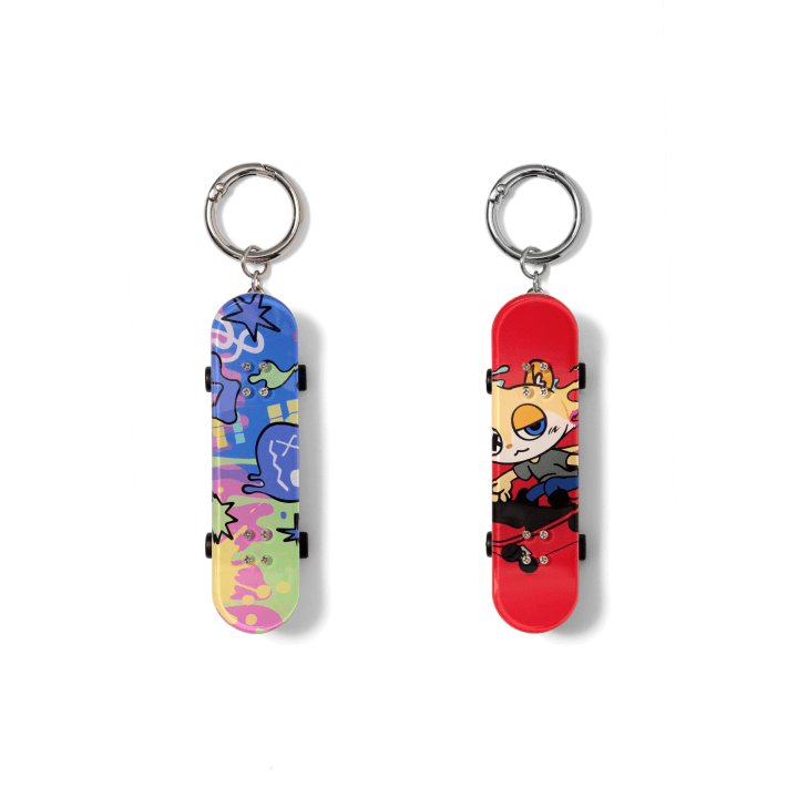 EVAN - GLIDDY OFFICIAL MD MINI SKATEBOARD KEYRING - COKODIVE