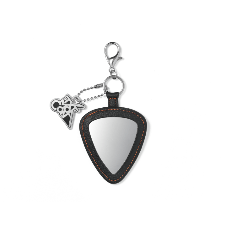 TXT - 2026 MOA CON OFFICIAL MD MIRROR KEYRING - COKODIVE