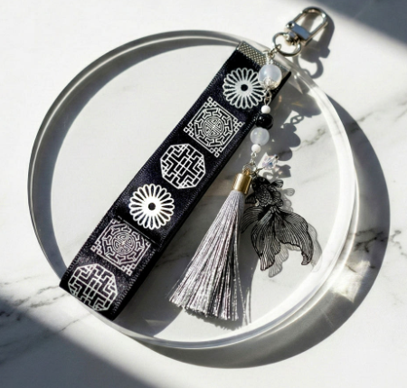 KOREAN TRADITIONAL NORIGAE KNOT TASSEL KEYCHAIN - COKODIVE