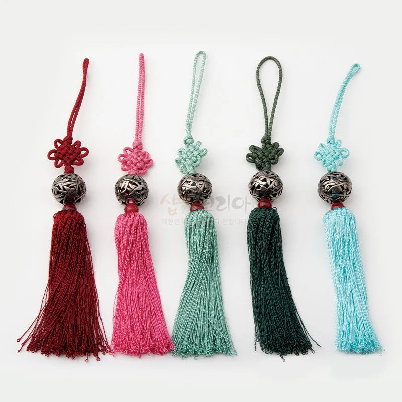 KOREAN HERITAGE NORIGAE CHARM