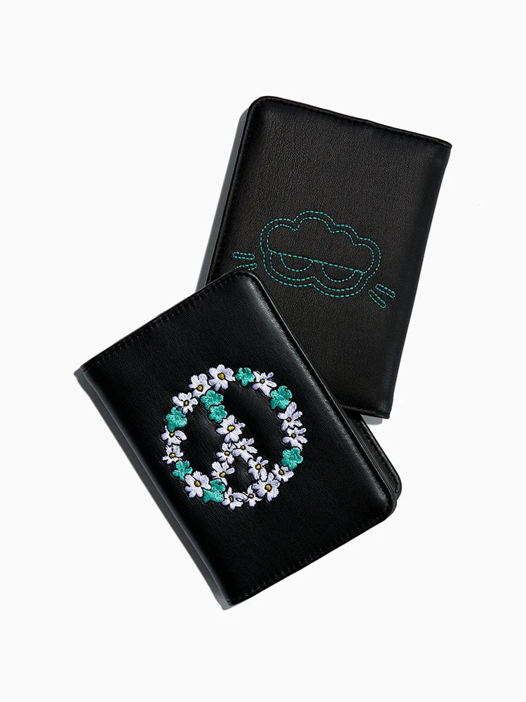 G-DRAGON - PEACEMINUSONE X ZO&FRIENDS OFFICIAL MD PASSPORT COVER - COKODIVE