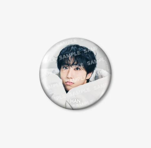 STRAY KIDS - RUN IT JAPAN WORLD TOUR OFFICIAL MD PHOTO BADGE