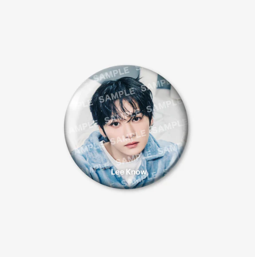STRAY KIDS - RUN IT JAPAN WORLD TOUR OFFICIAL MD PHOTO BADGE