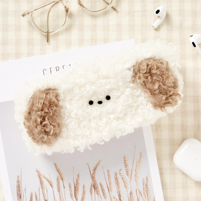 PLUFFY PUPPY POUCH BEIGE - COKODIVE