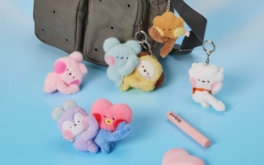 BT21 - HUG ME MINI MININI PLUSH KEYRING | COKODIVE