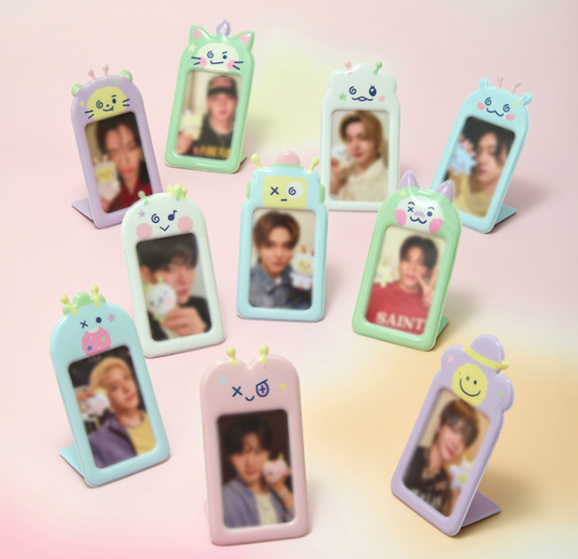 TRUZ - PLANET PVC PHOTOCARD HOLDER - COKODIVE