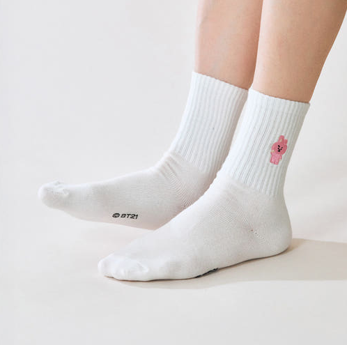 BT21 - BASIC RIB EMBROIDERY SOCKS - COKODIVE