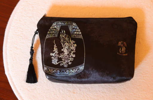 SEONGDEOK BELL CELESTIAL MAIDEN FRAME POUCH - COKODIVE