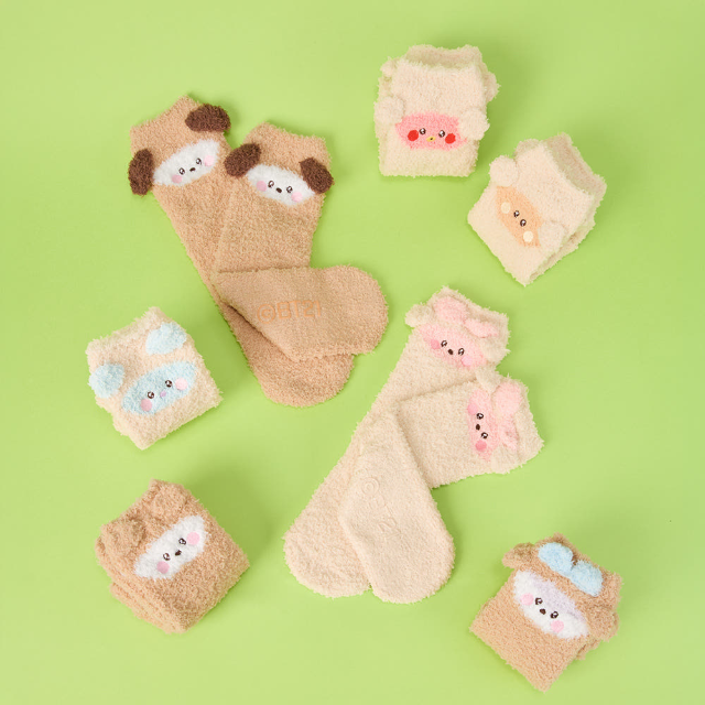 BT21 - FLUFFY NEW YEAR SLEEPING SOCKS - COKODIVE