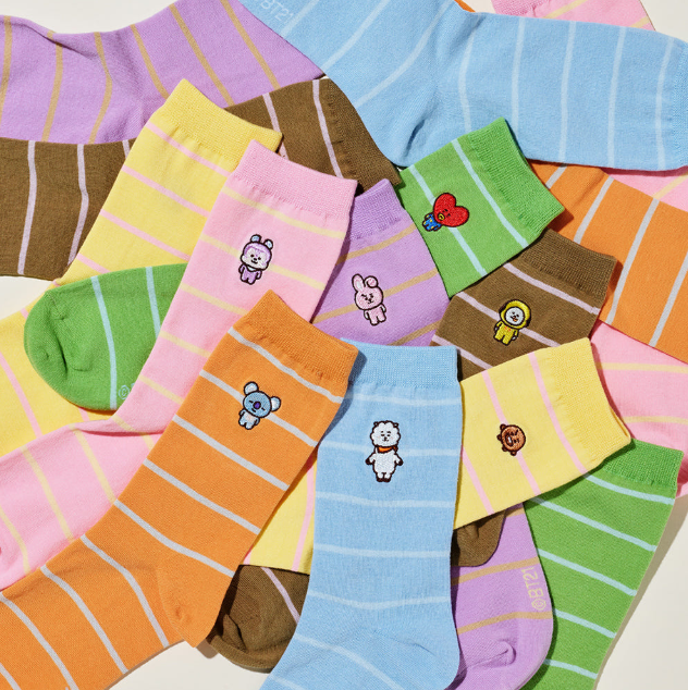 BT21 - BASIC STRIPE SOCKS - COKODIVE
