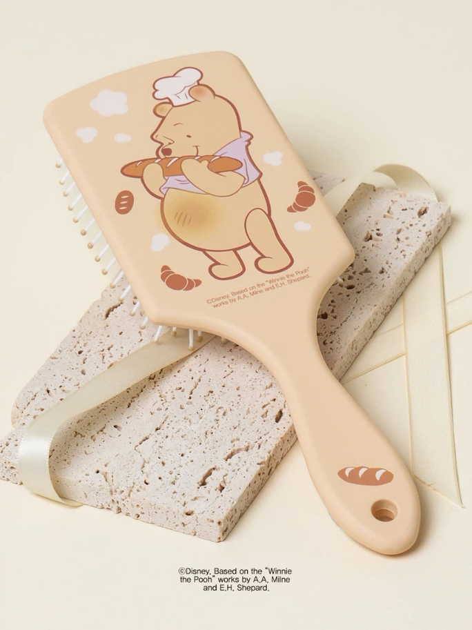 POOH BAKERY SQUARE HAIR BRUSH - COKODIVE
