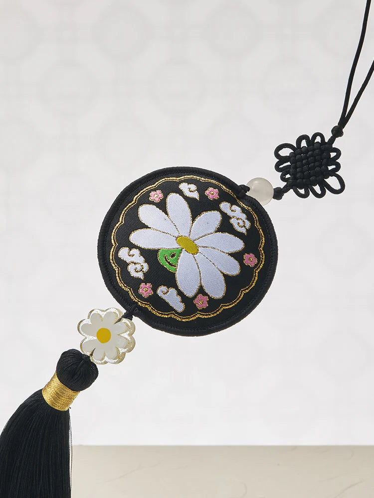 ZO&FRIENDS - K-EDITION A&NE TASSEL KEYRING - COKODIVE