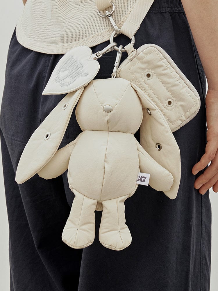 NEWJEANS - NJ X COLLER MD RABBIT STRING POUCH - COKODIVE